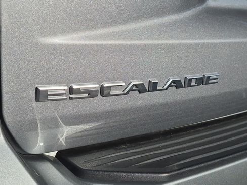 Used 2024 Cadillac Escalade Premium Luxury w/ LPO, Floor Liner Package AWD/4WD image 13