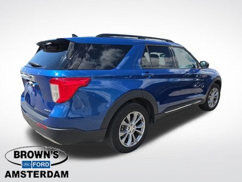 Used 2023 Ford Explorer XLT w/ Equipment Group 202A AWD/4WD image 11