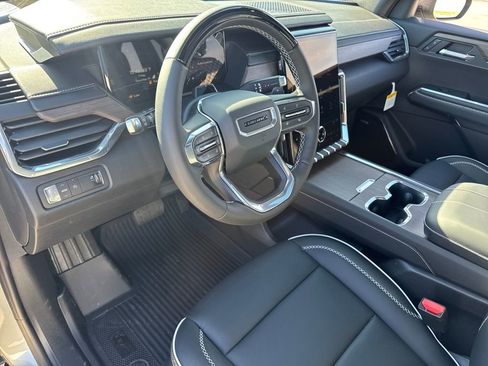 New 2026 GMC Acadia Denali w/ Super Cruise Package image 17