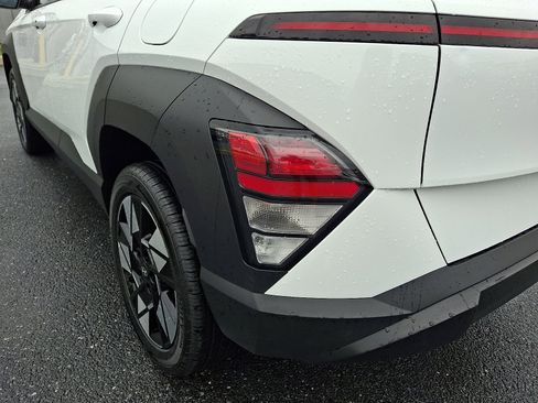 Certified 2024 Hyundai Kona SEL AWD/4WD image 32