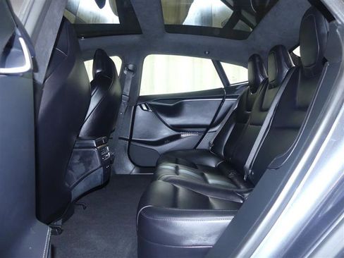 Used 2019 Tesla Model S 100D image 22