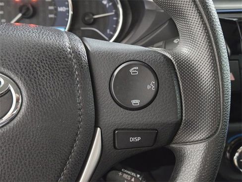 Used 2015 Toyota Corolla LE image 32