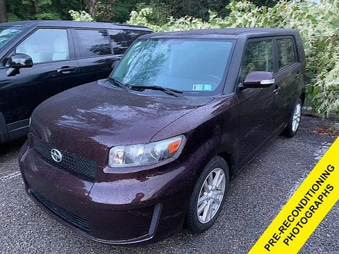 Used 2008 Scion xB FWD image 1