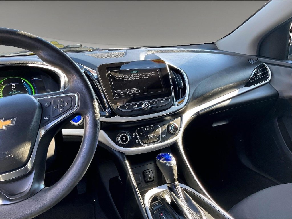 Used 2018 Chevrolet Volt LT FWD image 18