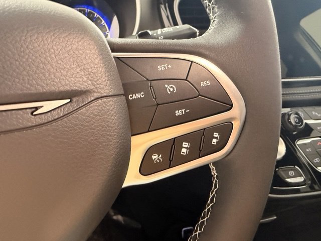 New 2027 Chrysler Pacifica Select w/ Family Tech Group FWD image 19