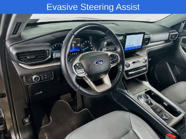 Certified 2021 Ford Explorer XLT w/ Equipment Group 202A AWD/4WD image 25
