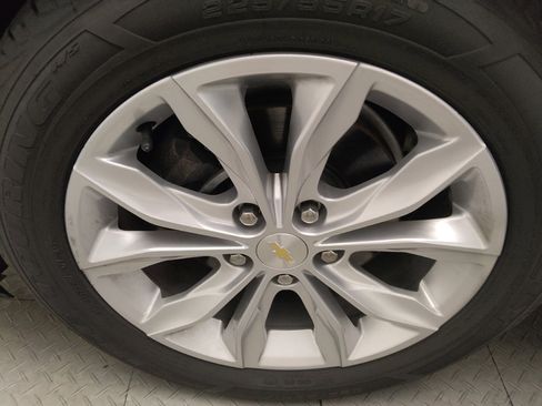 Used 2021 Chevrolet Malibu LT FWD image 31