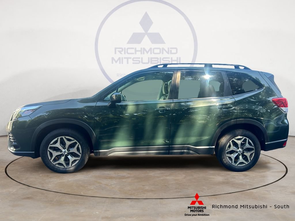 Used 2023 Subaru Forester Premium AWD/4WD image 5