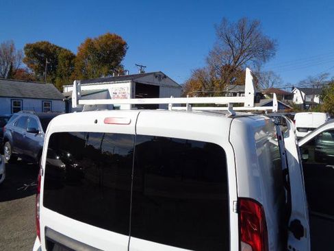 Used 2015 RAM ProMaster City Tradesman SLT FWD image 16