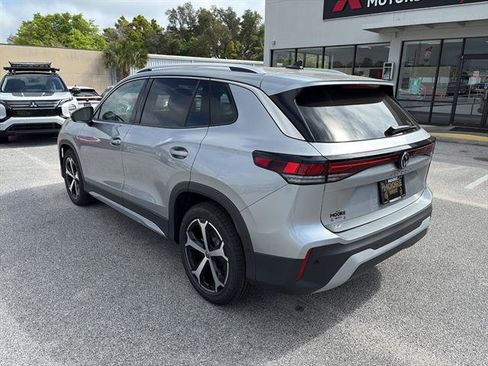 New 2026 Volkswagen Tiguan SE FWD image 3