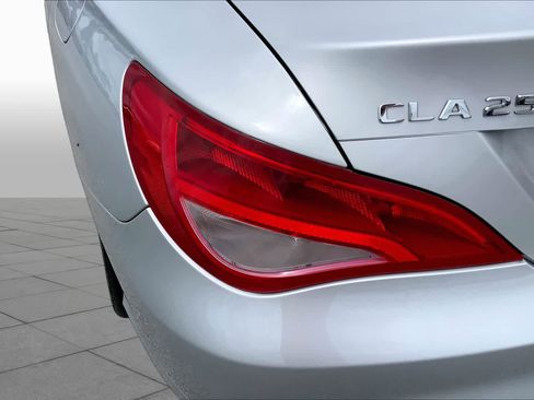 Used 2018 Mercedes-Benz CLA 250 image 28
