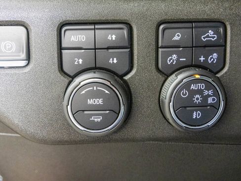 Used 2024 Chevrolet Silverado 2500 LT w/ All Star Edition image 34