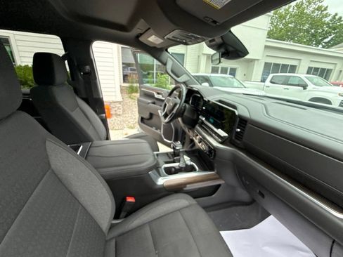 Used 2026 Chevrolet Silverado 1500 RST w/ Z71 Off-Road Package AWD/4WD image 82