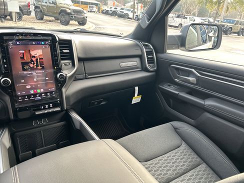 New 2026 RAM 1500 4x4 Crew Cab image 45