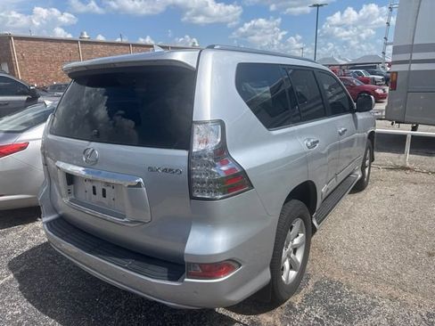 Used 2018 Lexus GX 460 w/ Navigation Package AWD/4WD image 3
