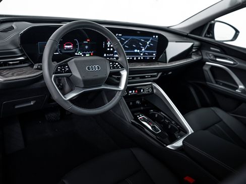 New 2025 Audi Q5 Premium Plus image 9