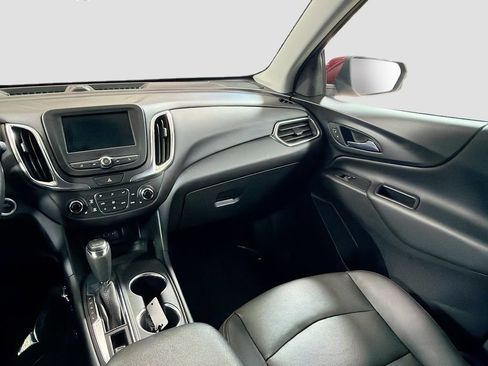 Used 2021 Chevrolet Equinox LT FWD image 23