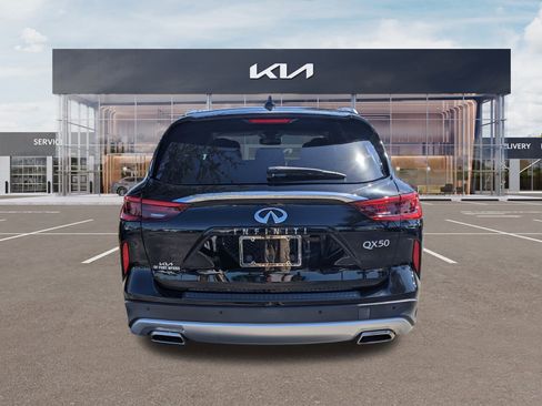 Used 2019 INFINITI QX50 Essential w/ Proactive Package image 5
