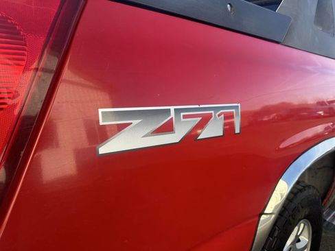 Used 2004 Chevrolet Avalanche Z71 w/ Preferred Equipment Group image 17