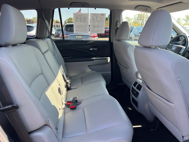 Used 2022 Honda Pilot Black Edition image 14