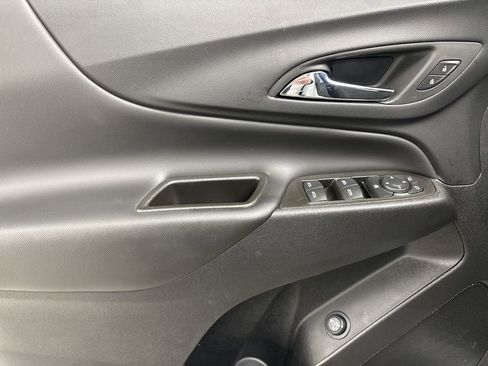 Used 2023 Chevrolet Equinox LT image 11