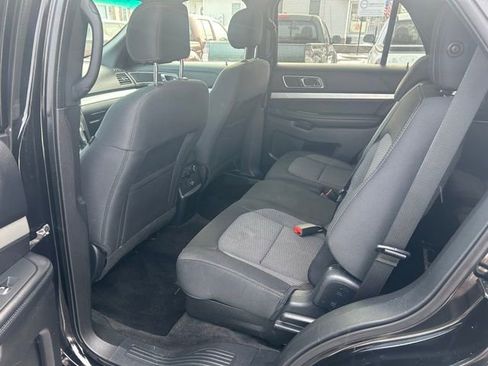 Used 2016 Ford Explorer XLT AWD/4WD image 13