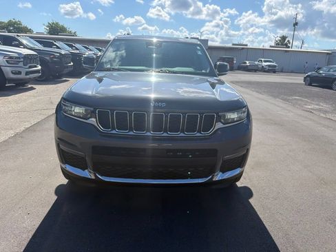 Used 2021 Jeep Grand Cherokee L Limited AWD/4WD image 3