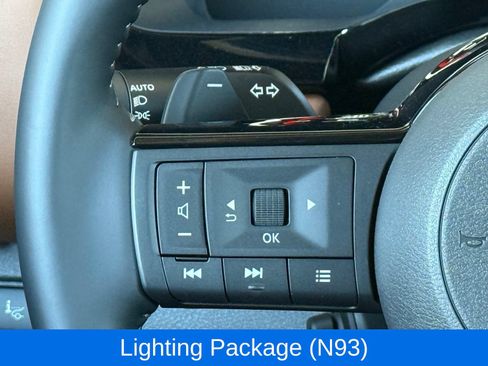 Used 2023 Nissan Pathfinder Platinum w/ Lighting Package (N93) AWD/4WD image 31
