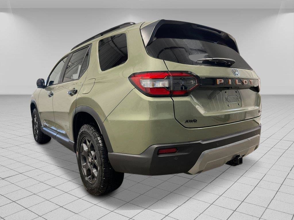 New 2026 Honda Pilot TrailSport image 3