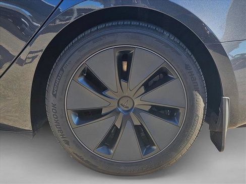 Used 2025 Tesla Model 3 Long Range image 24