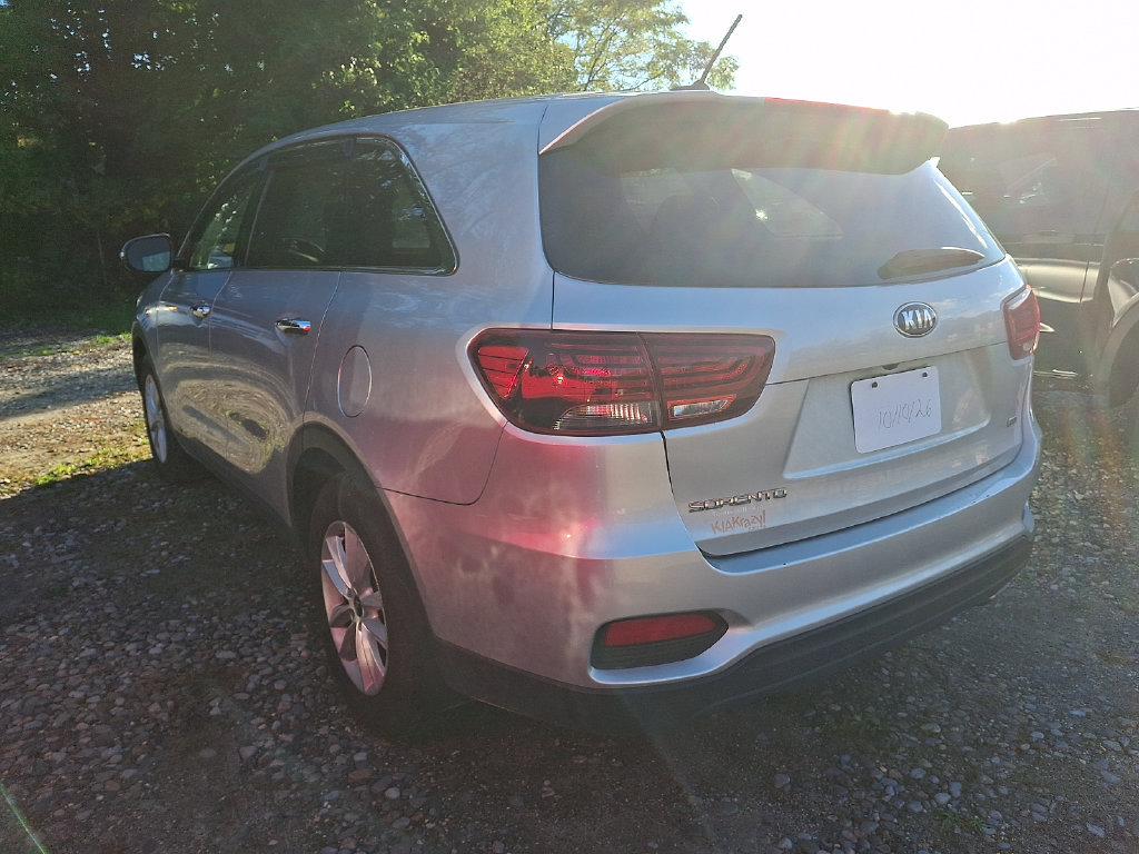 Used 2020 Kia Sorento LX AWD/4WD image 6