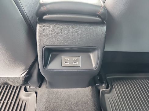 Used 2023 Toyota Corolla SE FWD image 29