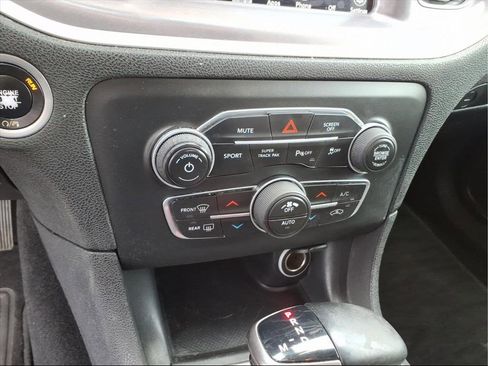 Used 2019 Dodge Charger R/T image 15