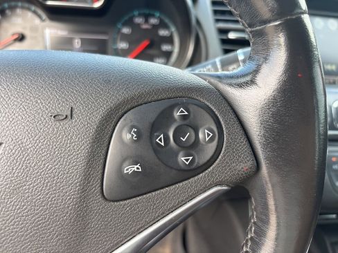 Used 2015 Chevrolet Impala LTZ FWD image 10