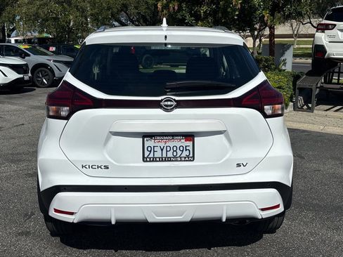 Certified 2023 Nissan Kicks SV image 8