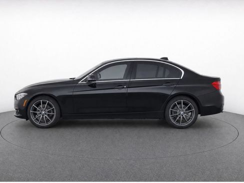 Used 2018 BMW 330i xDrive Sedan w/ Convenience Package AWD/4WD image 6