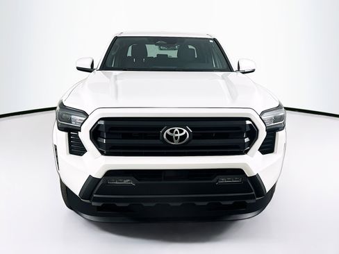 Used 2024 Toyota Tacoma SR5 image 2