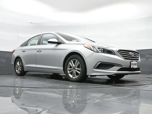 Used 2017 Hyundai Sonata SE FWD image 40