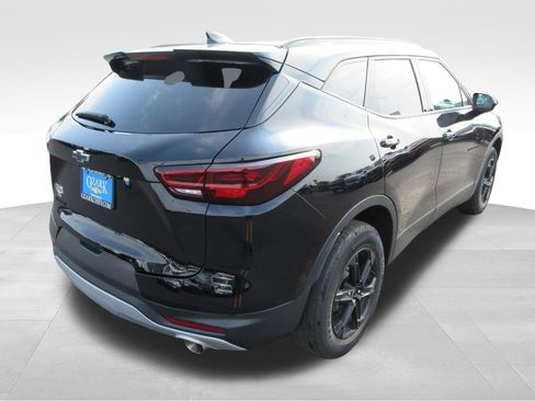 Used 2024 Chevrolet Blazer LT w/ Convenience Package FWD image 5