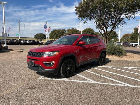 Used 2019 Jeep Compass Latitude w/ Popular Equipment Group image 2