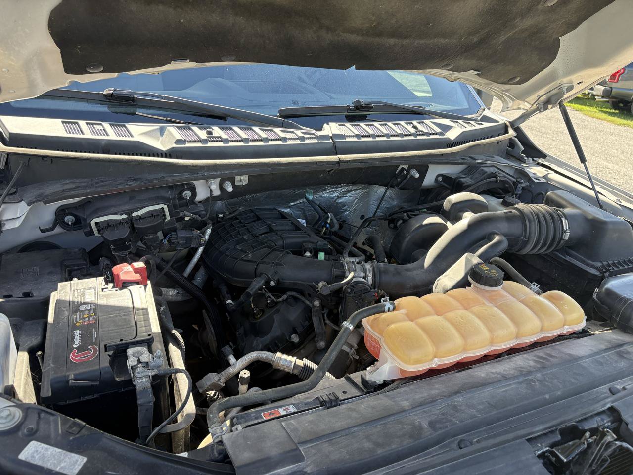 Used 2016 Ford F150 XL w/ Equipment Group 101A Mid AWD/4WD image 25