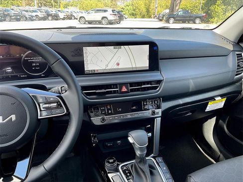 New 2026 Kia Seltos EX image 13