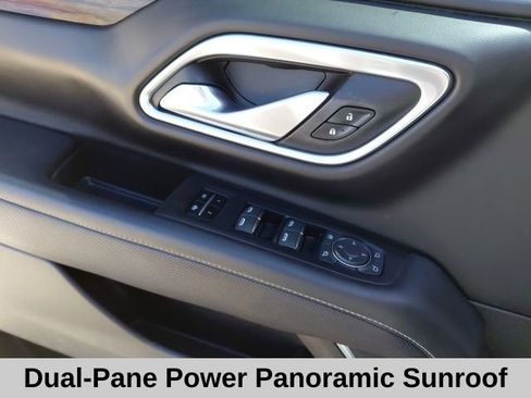 Used 2023 Chevrolet Suburban Premier AWD/4WD image 15