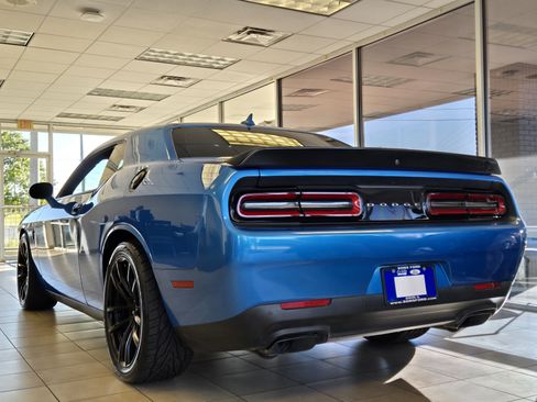 Used 2023 Dodge Challenger SRT Hellcat image 9