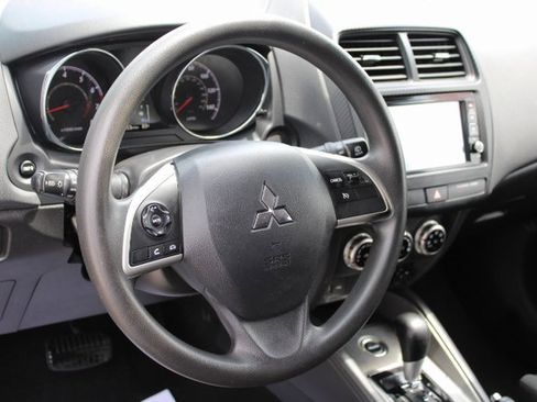 Used 2023 Mitsubishi Outlander Sport 2.0 SE 4D Sport Utility image 24