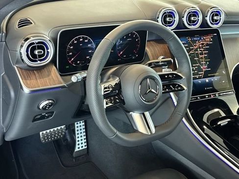 Used 2026 Mercedes-Benz GLC 300 4MATIC image 17