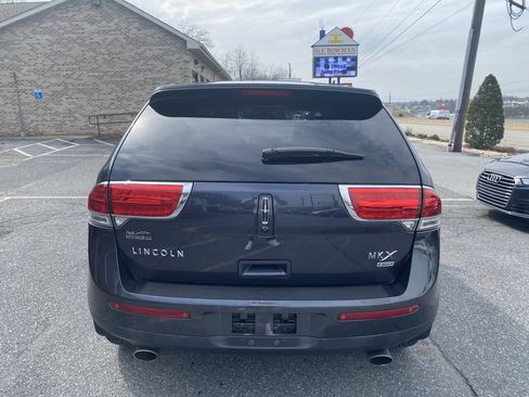 Used 2014 Lincoln MKX AWD w/ Equipment Group 102A image 6