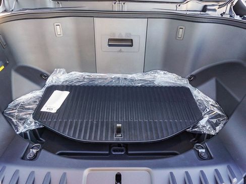 New 2025 Ford F150 Lightning XLT image 25