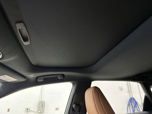 New 2026 Lexus RX 450h AWD image 31