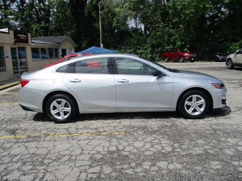 Used 2020 Chevrolet Malibu LS w/ LPO, Convenience Package 1 FWD image 10